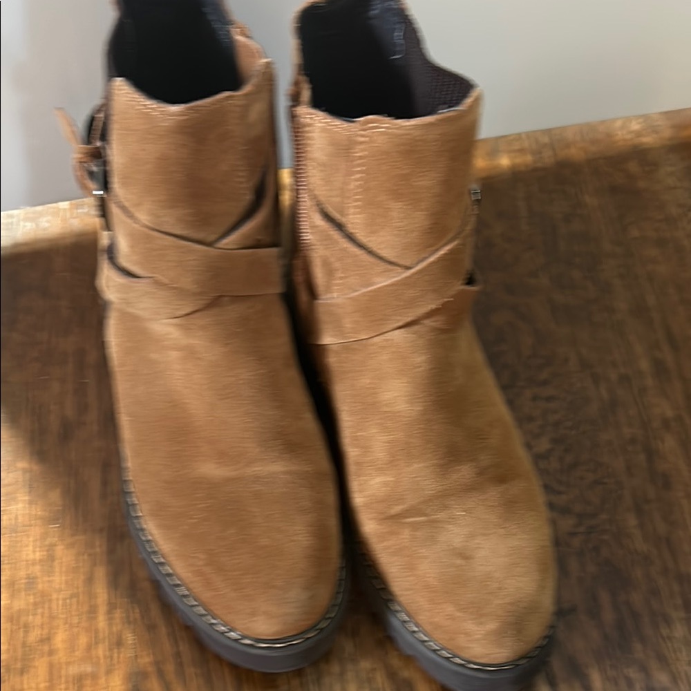 Donald pliner brown Suede Ankle Boots